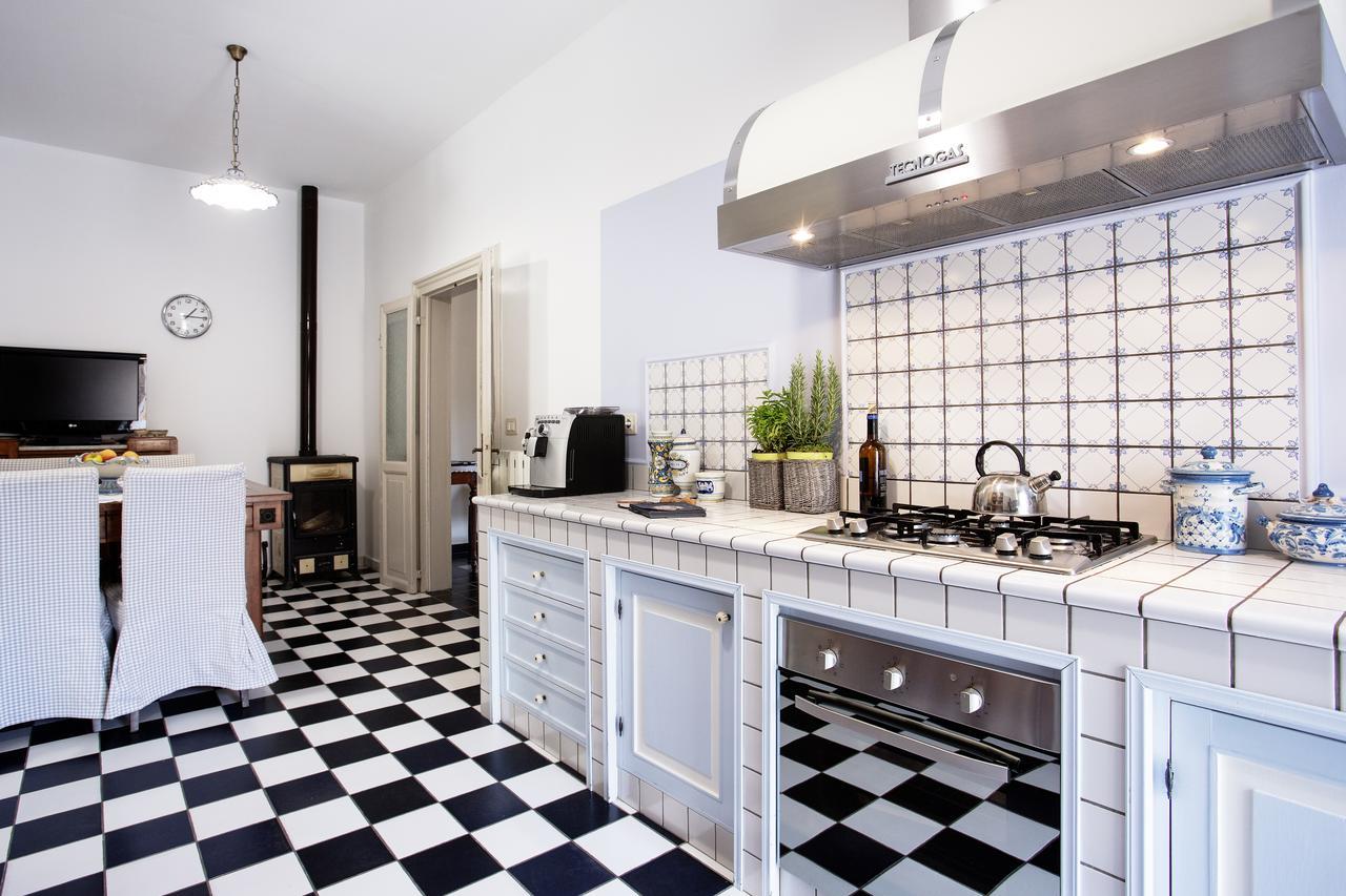 Dimora Birulla Bed & Breakfast Modica Bagian luar foto