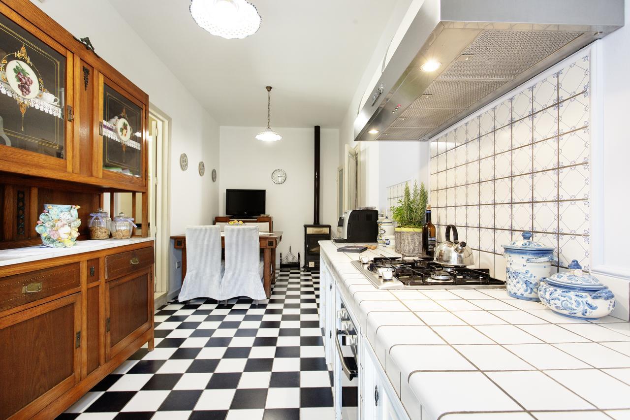 Dimora Birulla Bed & Breakfast Modica Bagian luar foto